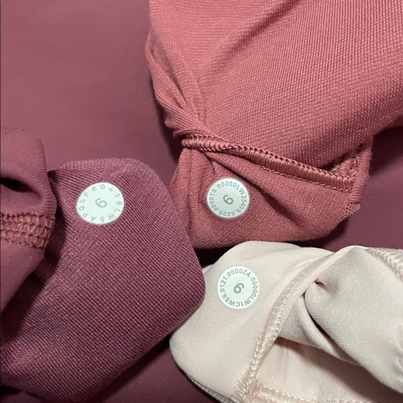 EUC Lululemon Matching Bundle. Size 6 - Picture 12 of 12